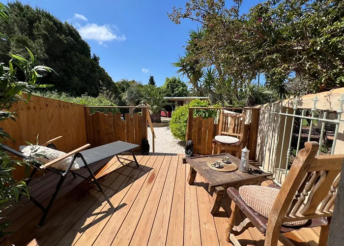 Affittacamere Avec Piscine Quatre Murs Et Un Toit *